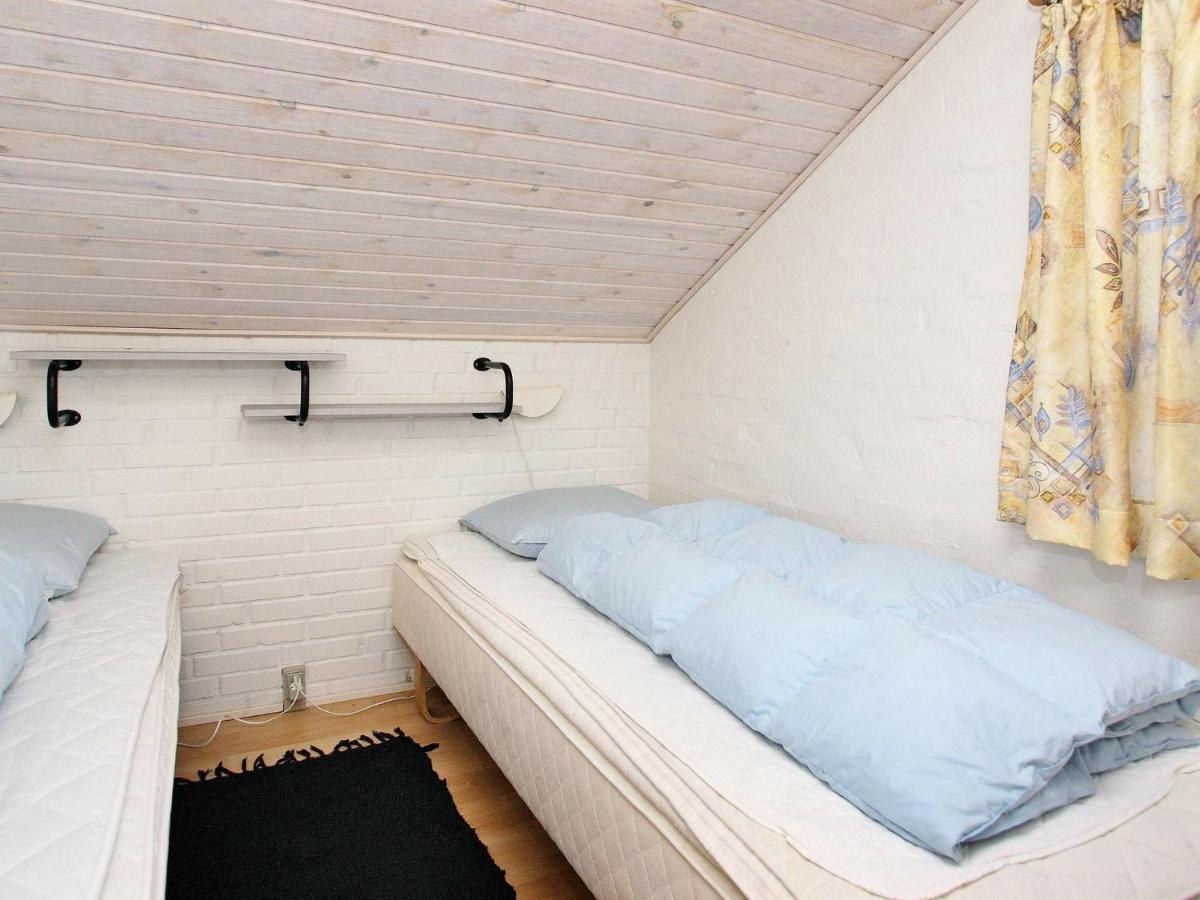 Three-Bedroom Holiday Home In Thisted 4 Nørre Vorupør Chambre photo